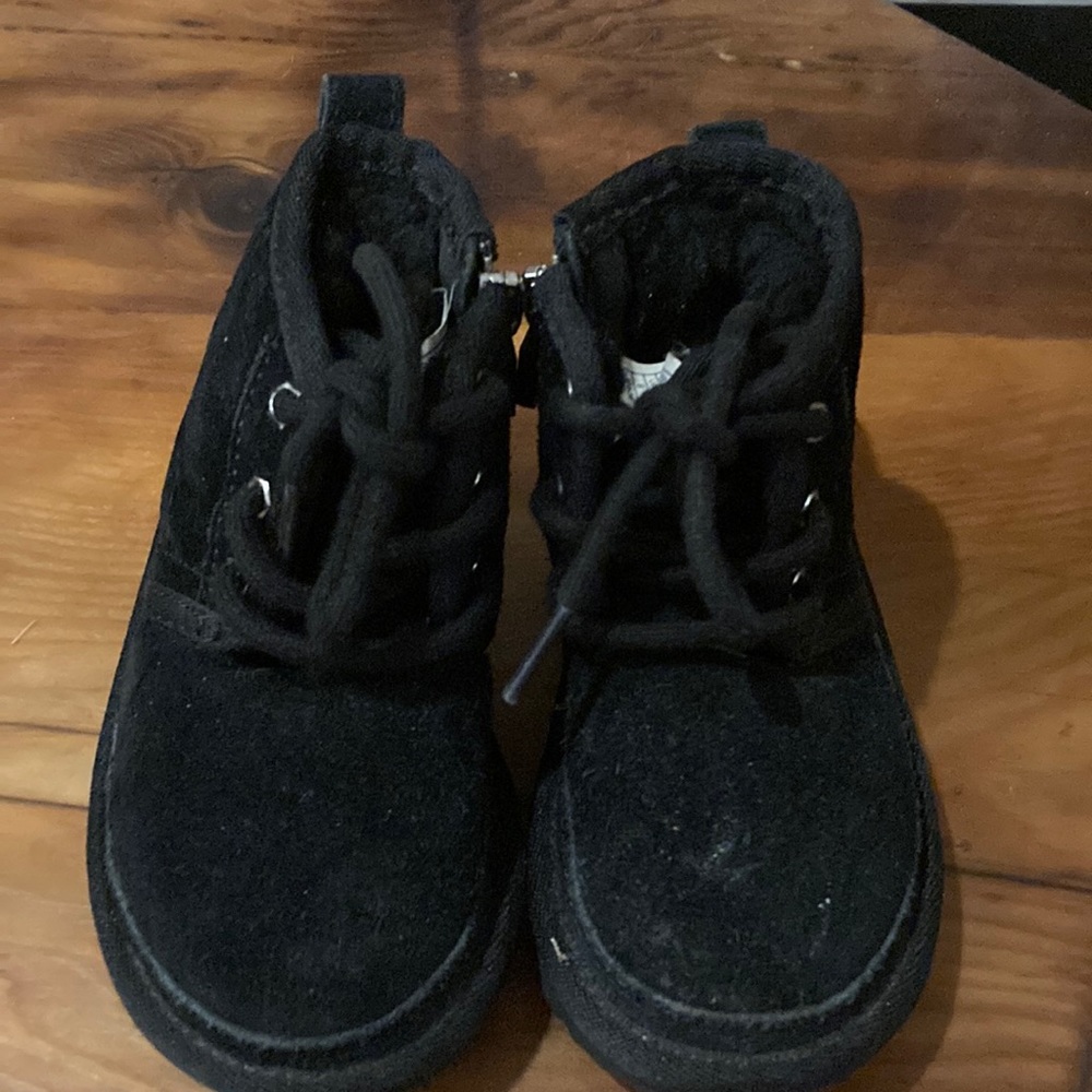 Ugg Neumel boots